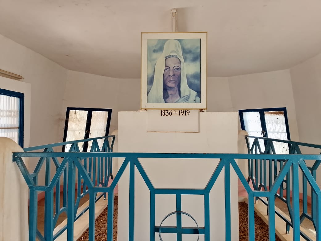 Le mausolée Guimbi Ouattara